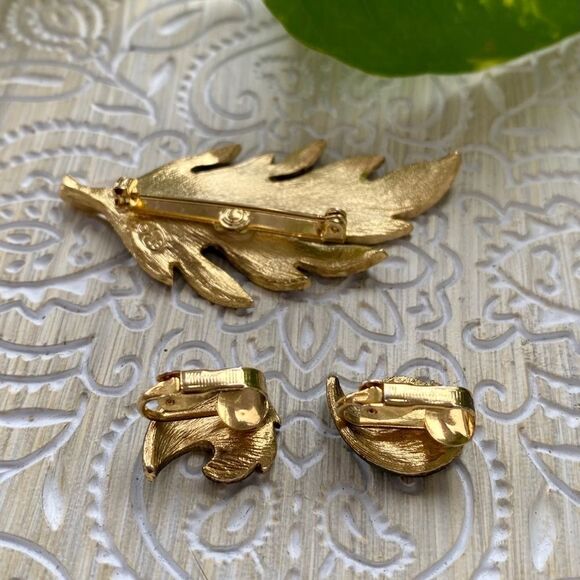 VINTAGE  green leaf mini parure set, signed LG - Picture 2 of 2